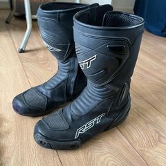 Motorcycle boots