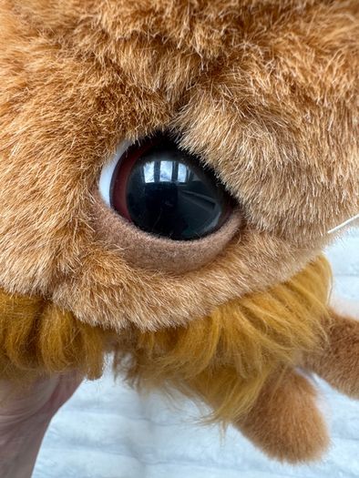 Big Headz Lion Dreamy Eyes Used Please see pictures