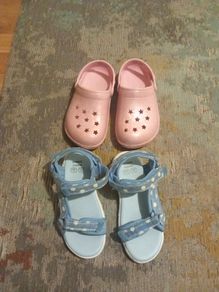 Girls crocs/sandals