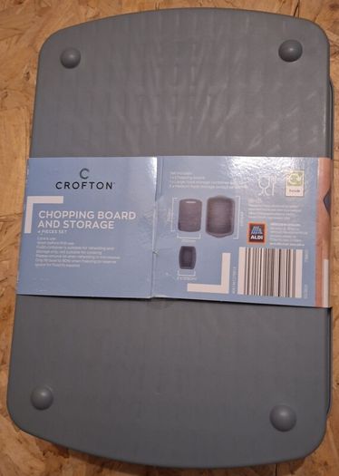 Crofton chopping board with storage