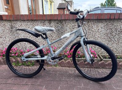 Kids bike new in