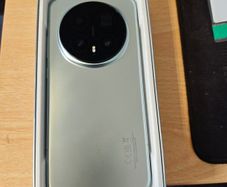 Honor Magic 8 Pro Epi Green Colour 512gb-16gb Few weeks old Grade A Honor Warranty as EU-UK model. Fully boxed accessories and case. Open to Trade S26 Ultra