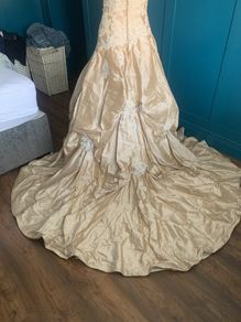 Justin Alexander wedding dress. Style No. 8313. Size 12