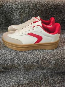 Trainers UK6.5 (EU40)