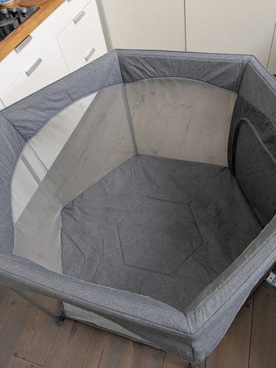 Baby Playpen - miniuno Hexipen Folding Playpen, Very Good Condition