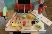 Child's workbench ( reduced  ) to 60 euros complete with box and instructions