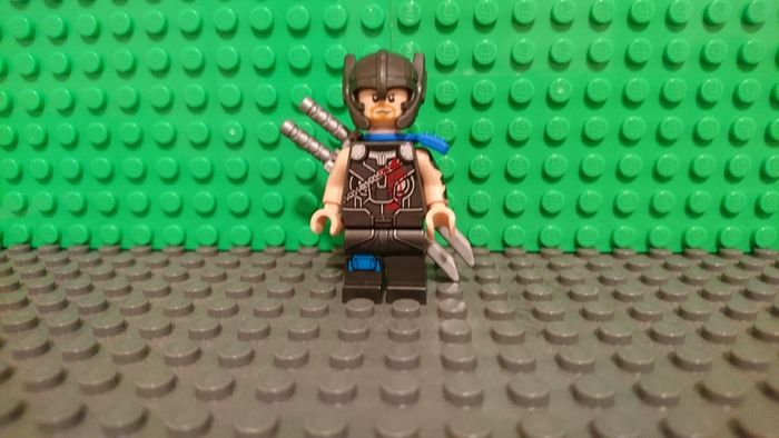 Lego Super Heroes Thor Ragnarok minifigure