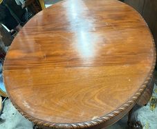 Free - Table