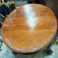 Free - Table