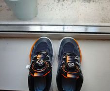 kids trainers