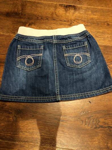 girls skirt