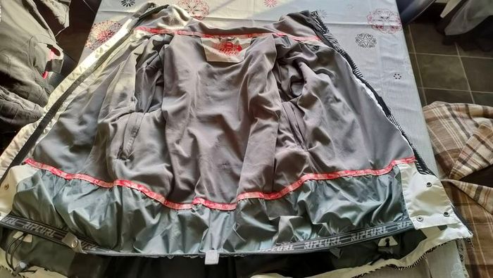 Vintage Rip Curl Ski Jacket, Size medium