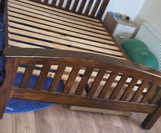 King bed, 5 foot solid wood bed fram for sale