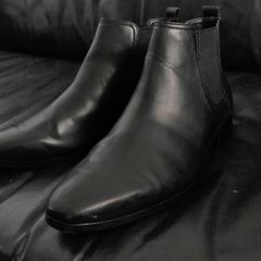 Kg Kurt Geiger Boots  Black Color