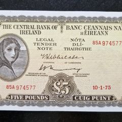 Ireland 1975 Lady Lavery 5 Pound  Banknote