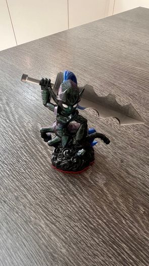 Large Skylanders Bundle Figure Traps  Accessories  Rare Items Included