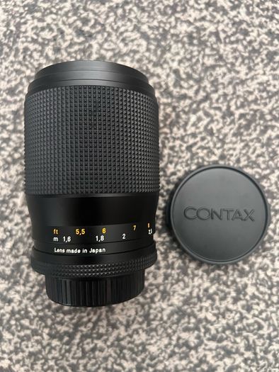 Contax 137 MD Quartz Camera with Accessories (see description)