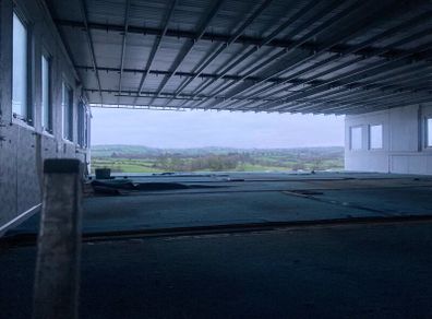 Prefab sectional building