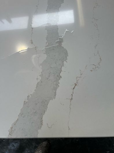 Granite and quartz , Calcatta mammo gold 1174mm x 635mm 20mm thick