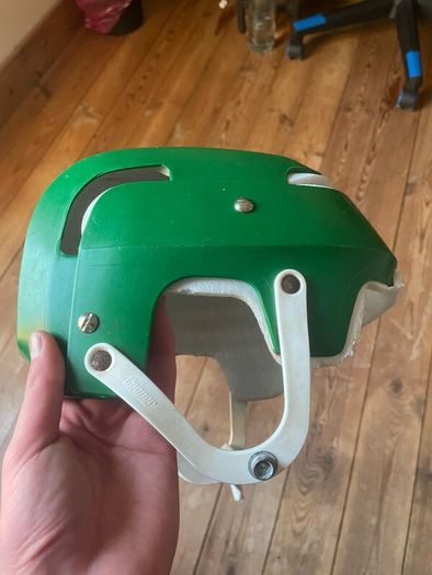 Oldstyle helmet