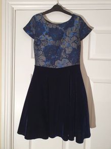 Beautiful new casual velvet dress size 10Y