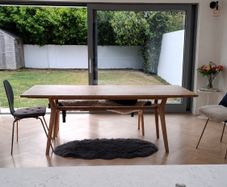 Oak kitchen/dining table and bench