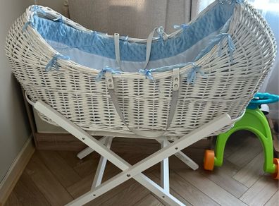 White Wicker Pod Moses Basket