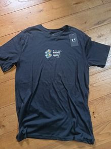 Brand new T shirt Under Armour Imprime Medium
