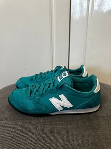 New balance 402 trainers