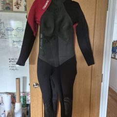 ladies tribord wet suit size 12