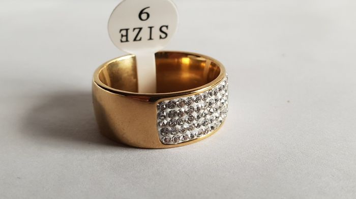 New Ring size 9
