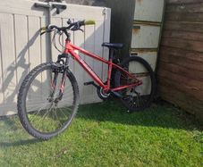 Apollo feud 26 "wheels 14" frame teenager bike available on Saturday afternoon freshly serviced for the new owner!