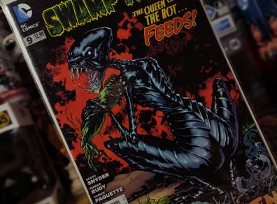 Swamp Thing ! Issue #9 ! The Queen of The Rot Feeds ! Death of Sethe !