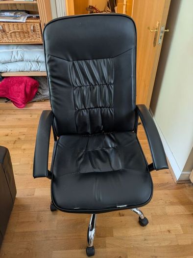 Desk & Chair