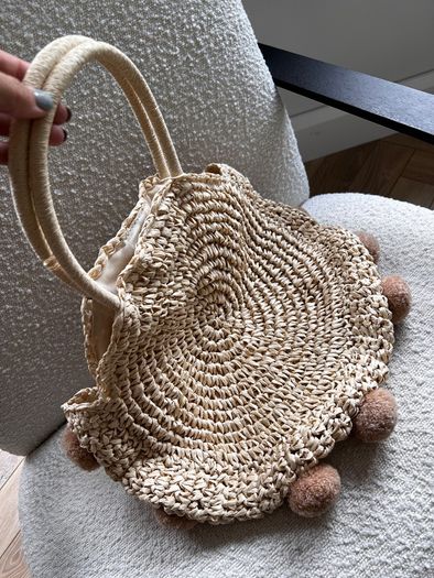 Straw bag