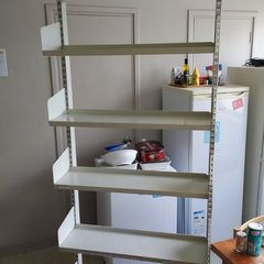 Shelving unit