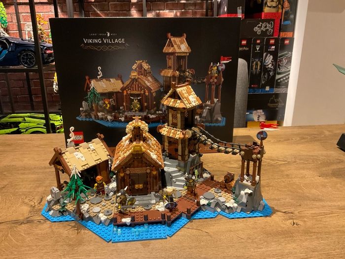 LEGO  21343 Xiking Village