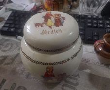A Beautiful Old 1960s Yardley Ceramic Talcum Powder or Ginger Jar with Original Top