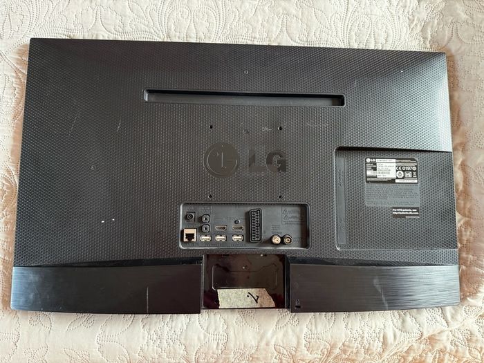 LG 27MT55S monitor smart TV