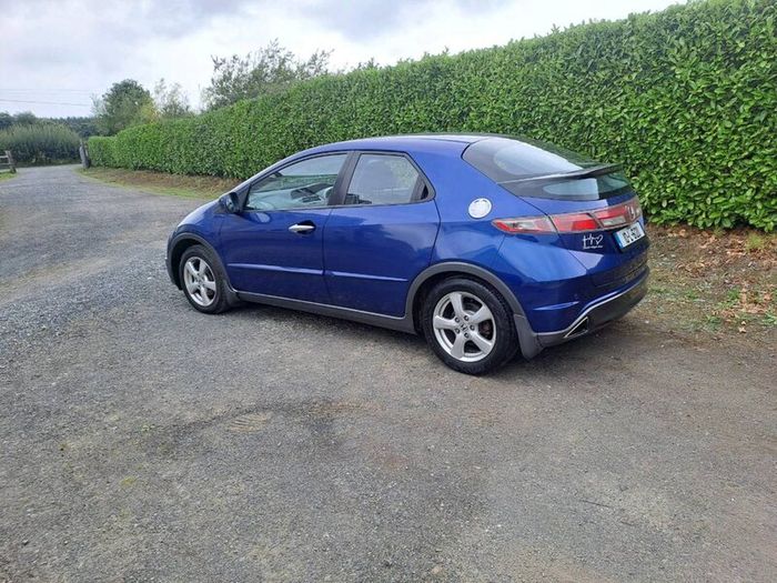 Honda civic car.