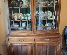 Antique display cabinette