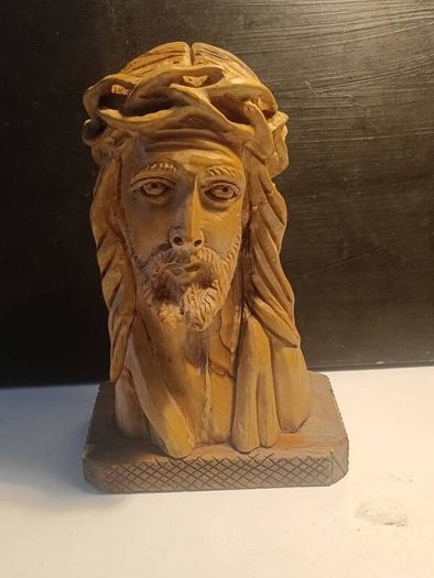 Fabulous Hardwood Carving Of Jesus