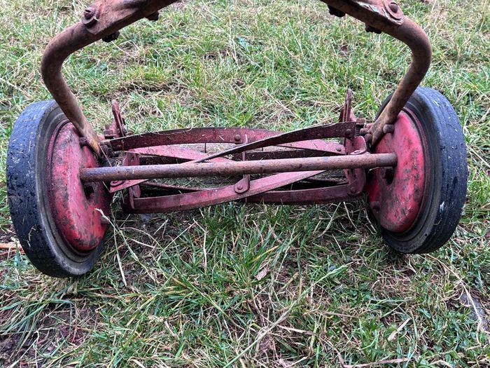 Large Push lawnmower