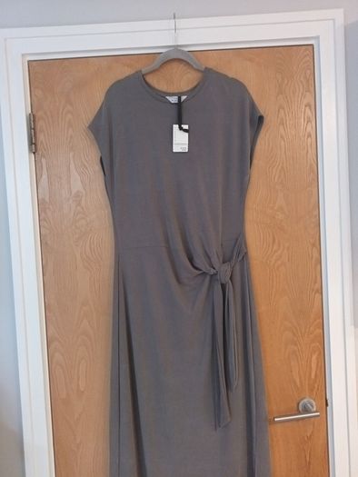 The Primark  Edid Dress.  S.L- 14-16.   B.N.W.T.