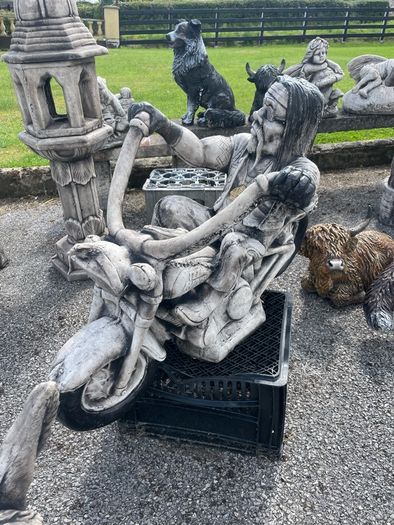 garden ornaments
