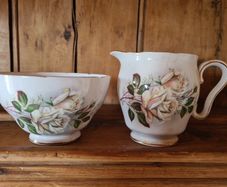 vintage jug & bowl shabby chic