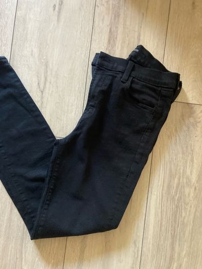 Armani  J 69 Skinny jeans.size 27 .like a new