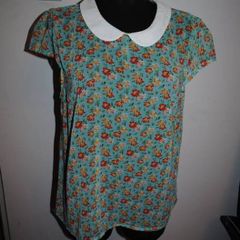 Lovely floral top size UK14 EU42 Postage included