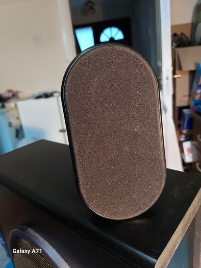 Samsung Surround Sound Speaker System, Subwoofer Speaker Model PS-WQ100, 4 Rear Speakers Model PS-RX30 and Centre Speaker Model PC-CX30