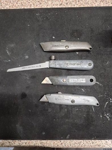 3 x Stanley Knife and Pad Saw